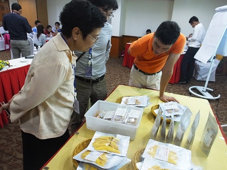 The APCD team viewing PPCIL food products