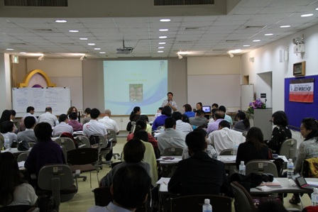 Disability Equality Training by Mr.Watcharapol Chuengcharoen (Acting Chief, Office of the Network Secretariat, APCD) 