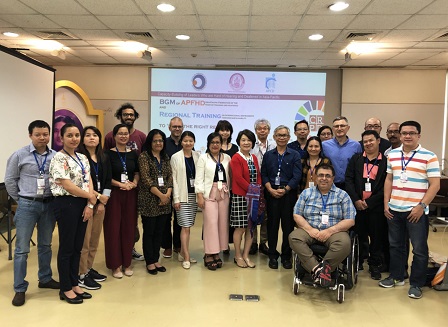 Group photo with Ms. Aiko Akiyama (Focal Point on Disability, UN Economic and Social Commission for Asia and the Pacific)