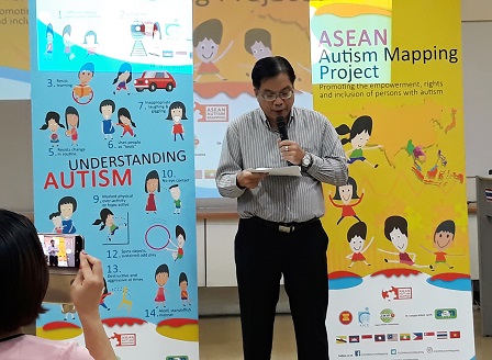 ASEAN Autism Mapping Project Manager Mr. Pongwattana Charoenmayu speaks at the closing ceremonies