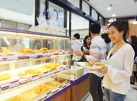 Choosing from the wide selection of 60+ Plus Bakery products