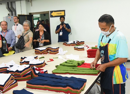 Tour of the Siam Hand Co. Ltd. t-shirt factory that produces the well-known brand, Tangmo