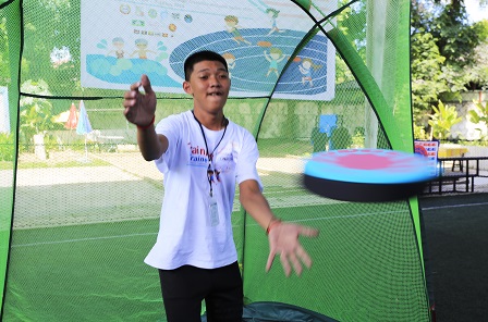 Young participant plays the Dodgebee