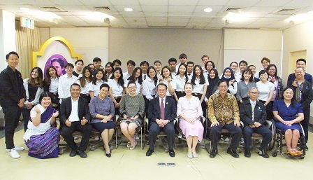 Group photo of students from the combined Bachelor and Master of Political Science Program in Politics and International Relations, Faculty of Political Science, of Thammasat University