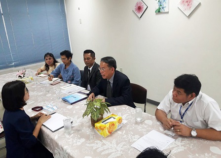 Meeting with APCD Executive Director Mr. Piroon Laismit to discuss possible future collaborations, including a training program for Vietnamese persons with autism