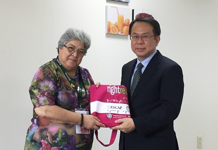 APCD Executive Director Mr. Piroon Laismit presenting Ms. Maria de Fatima Salvador Dos Santos Ferreira (Chairperson, Organizing Committee/President, General Assembly of Fuhong Society of Macau) APCD publications