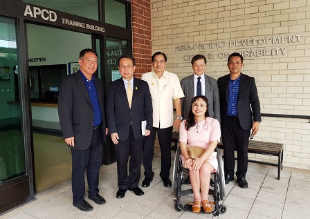 Group photo of Mr. Kittiratt and Channel 3 journalist Mr. Peter Sombooncharoen with APCD management led by Mr. Piroon, Mr. Pongwattana Charoenmayu (ASEAN Autism Mapping Project Manager), Mr. Sunthorn Nowarat (60+ Plus for All Manager), and Ms. Nongnuch Maytarjittipun (Executive Secretary to the Executive Director)