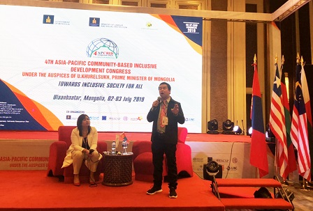 APCD Networking & Collaboration Chief Mr. Watcharapol Chuengcharoen delivers an abstract presentation on 'Dignity Promotion and Economic Empowerment through the 60+ Plus Project'