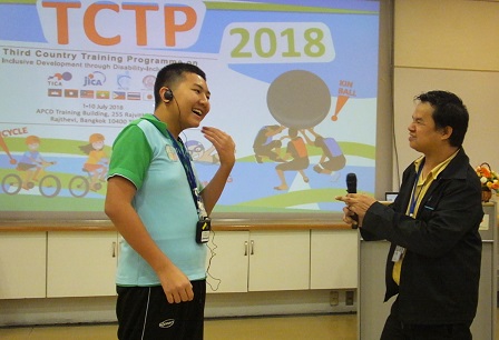 Mr. Watcharapol Chuengcharoen (Chief, Networking & Collaboration, APCD) leads the opening activities of TCTP 2018