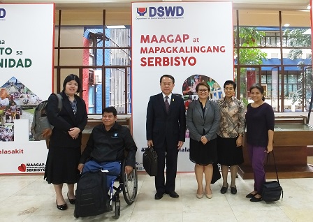 Group photo at the DSWD premises