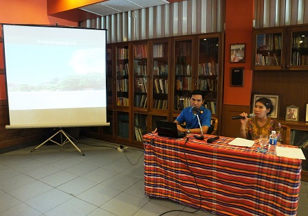 Presentation of the Mechai Viravaidya Foundation's social enterprise projects by Birds and Bees Resort staff