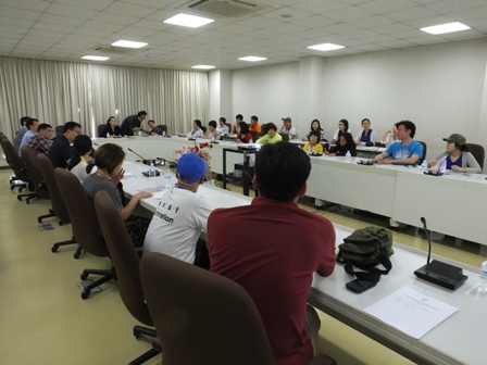 Questions and answers with visitors