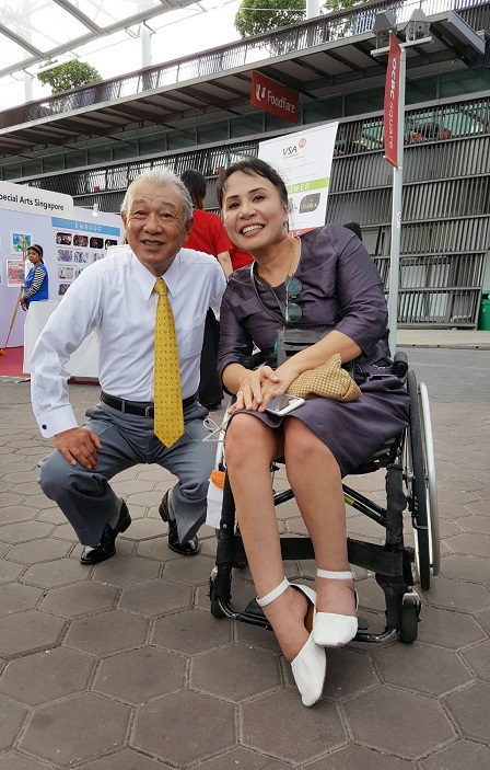 With Mr. Sasakawa (Chairman, The Nippon Foundation)