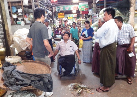 Meeting with local stakeholders at Myo Ma Zay Gyi market