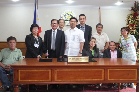Group photo with the Honorable Mayor Mr. Jejomar Erwin S. Binay Jr., who expressed his strong support for the initiative