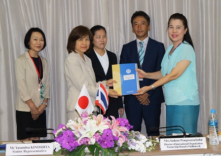 Introduction and handover of the new Japan Overseas Cooperation Volunteer to APCD