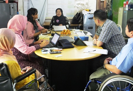 Exchange with a local organization which focuses on economic empowerment