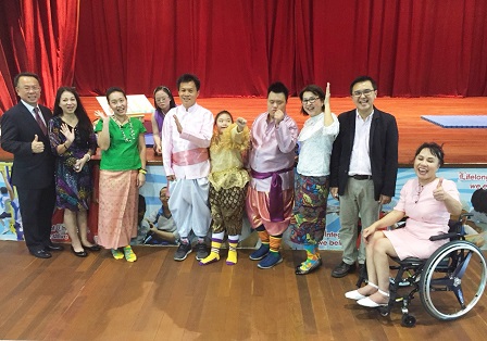 Group photo after the cultural presentation and exchange