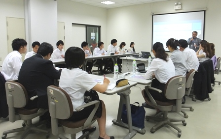 Meiji University students given an overview of APCD